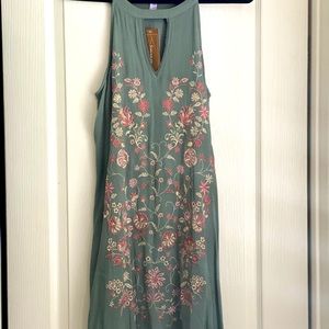 NWT Olive floral summer dress